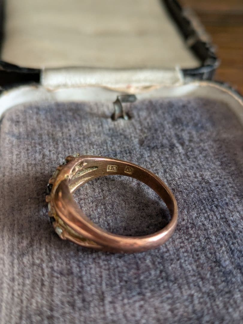 フランス　蚤の市　ヴィンテージ　リング　バイパスデザイン　イギリス？　刻印あり