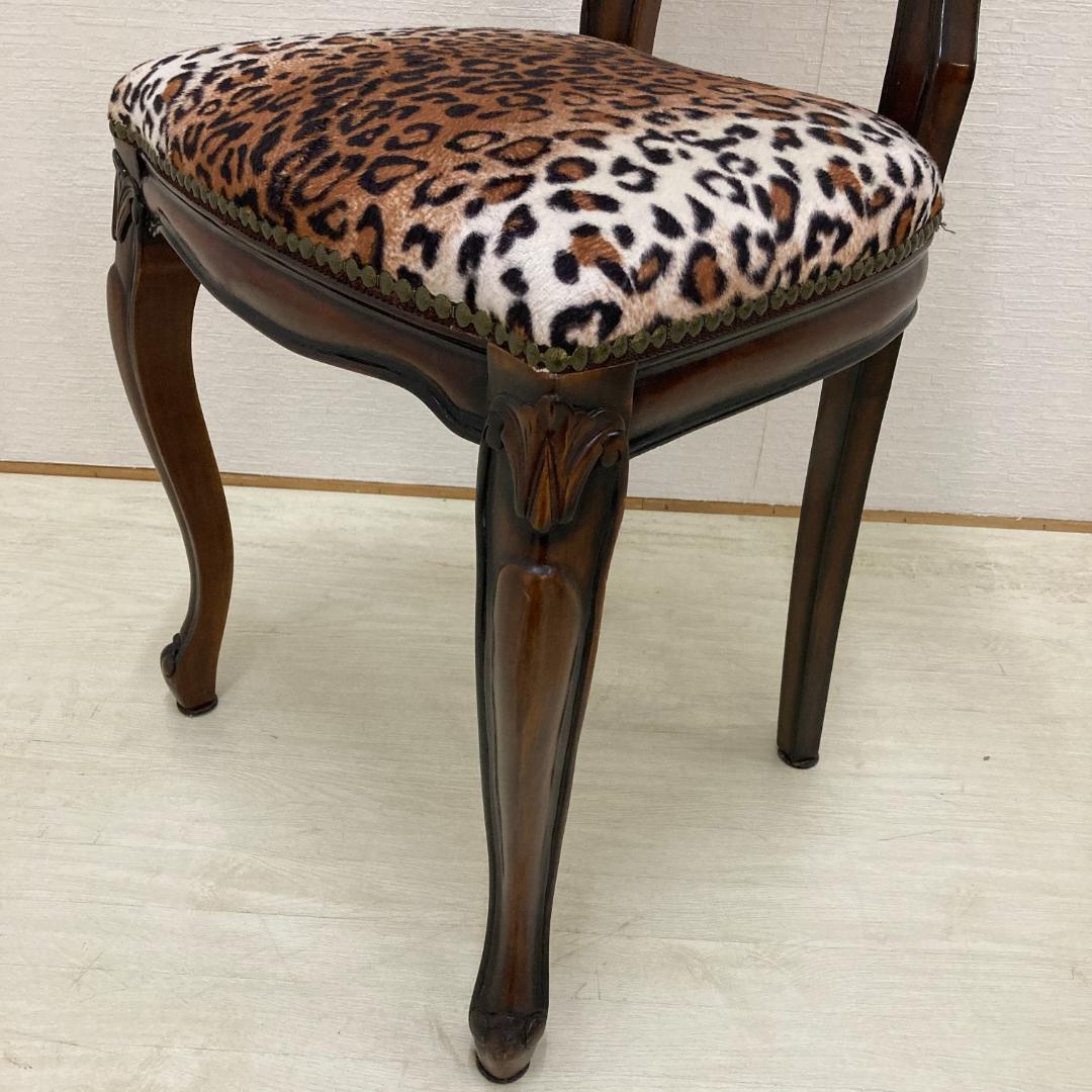 アンティーク調　アニマル柄　猫脚　ダイニングチェア　椅子　彫刻　２脚セット