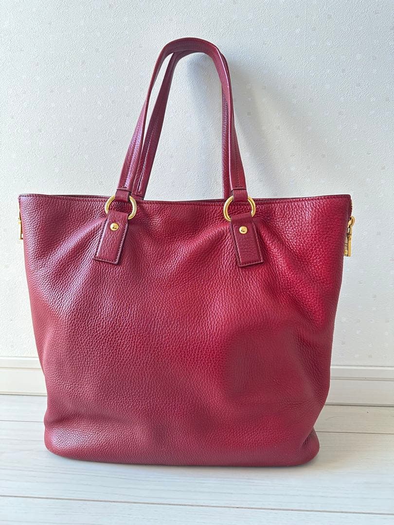 PRADA レザー 赤 トートバッグ