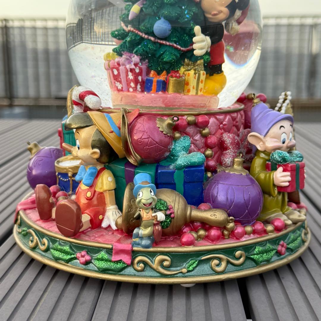 ディズニーミッキーピノキオ白雪姫ダンボアリス　スノー　グローブ　オルゴール