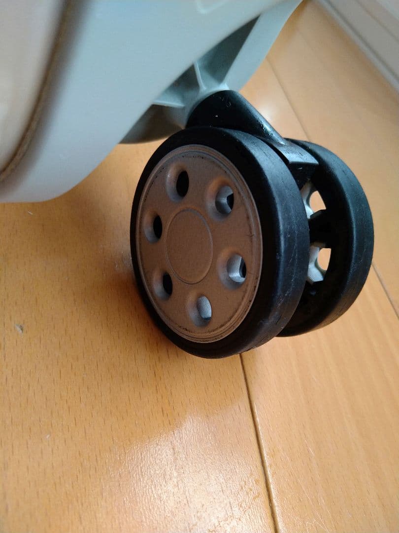 リモワ　RIMOWA　トパーズ　TOPAS　104L　932.77　ドイツ製