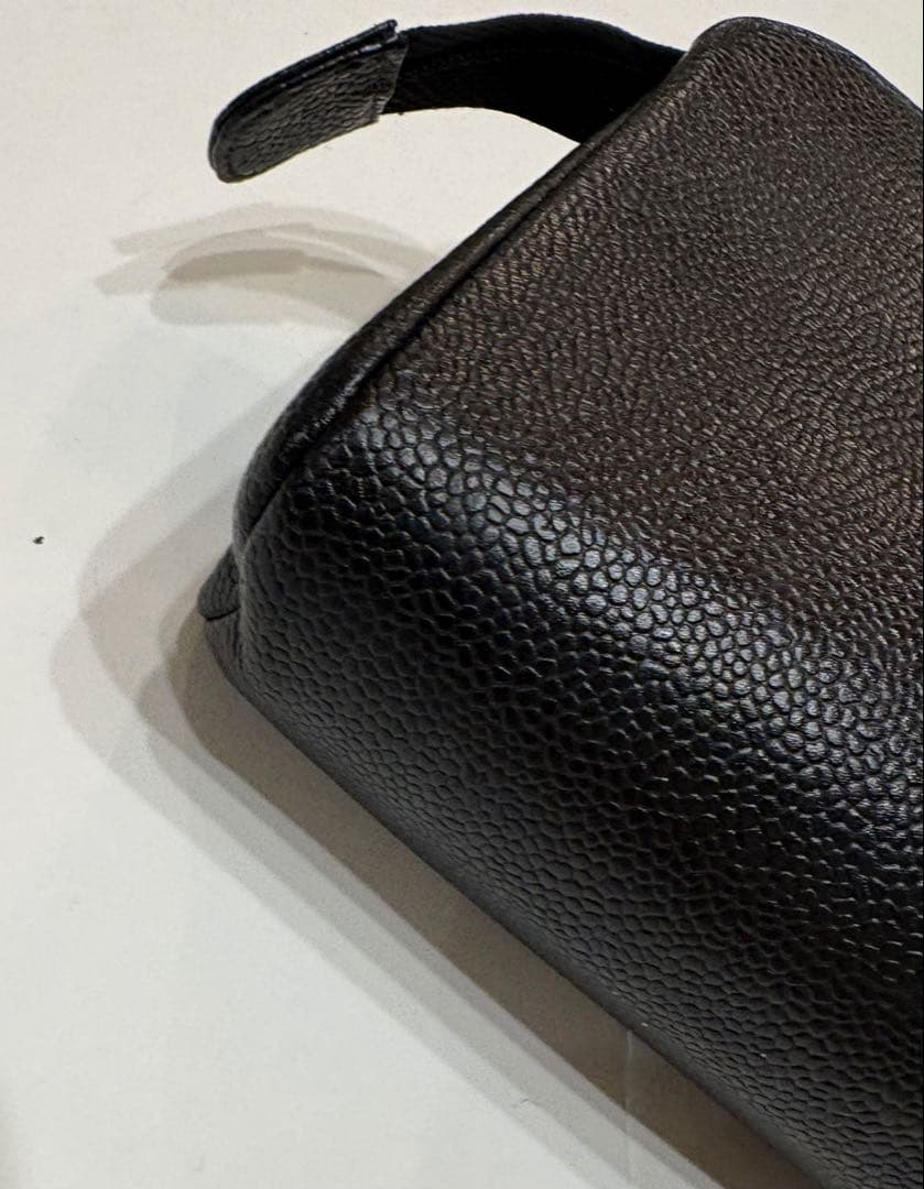 シャネル☆ココマーク　ロゴ大きめポーチ キャビアスキン　マトラッセ黒ヴィンテージ