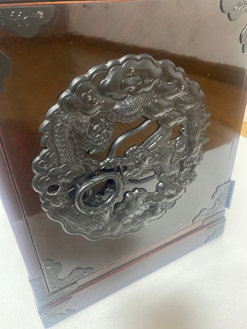 『美品』仙台箪笥 小箪笥 昇り龍 漆塗り 金具 指物 欅 い　岩谷堂箪笥　鍵付き