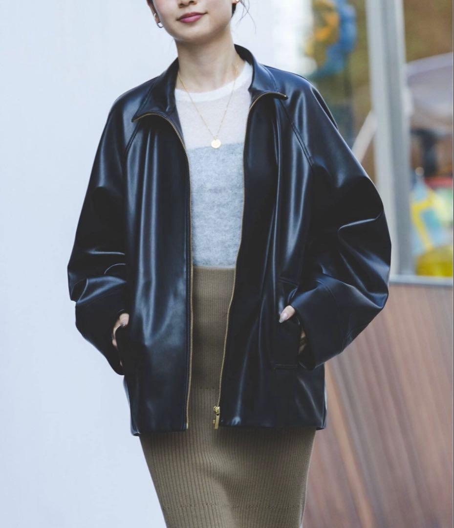 noble♡フェイクレザースタンドカラーコクーンブルゾン