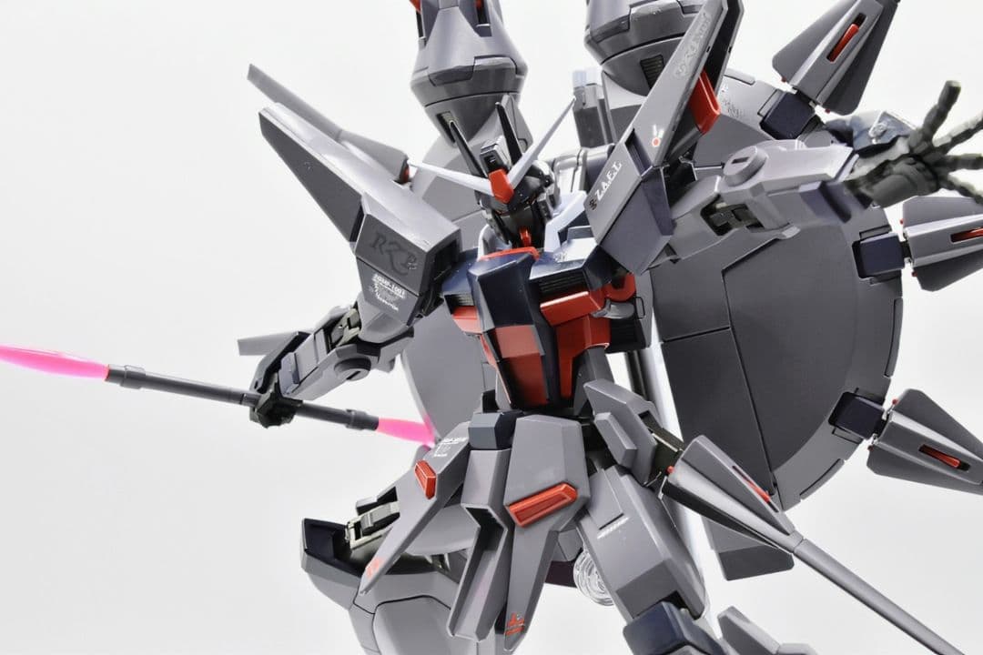 家*ネ様 〚 HGCE 1/144 レジェンドガンダム〛塗装済完成品