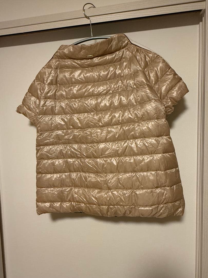 ヘルノ　リバーシブルダウンベスト