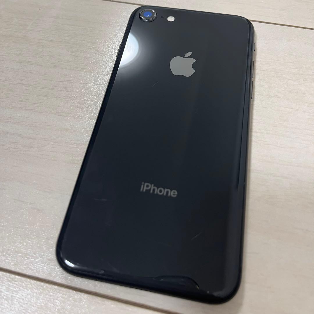 スマートフォン本体 iphone8 64gb