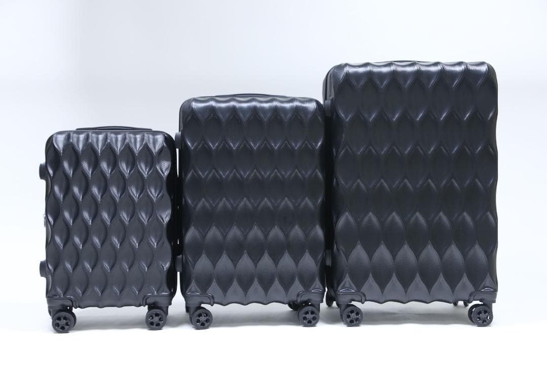 軽量Lサイズ　静音8輪　キャリーバッグ　スーツケース　キャリーケース 黒