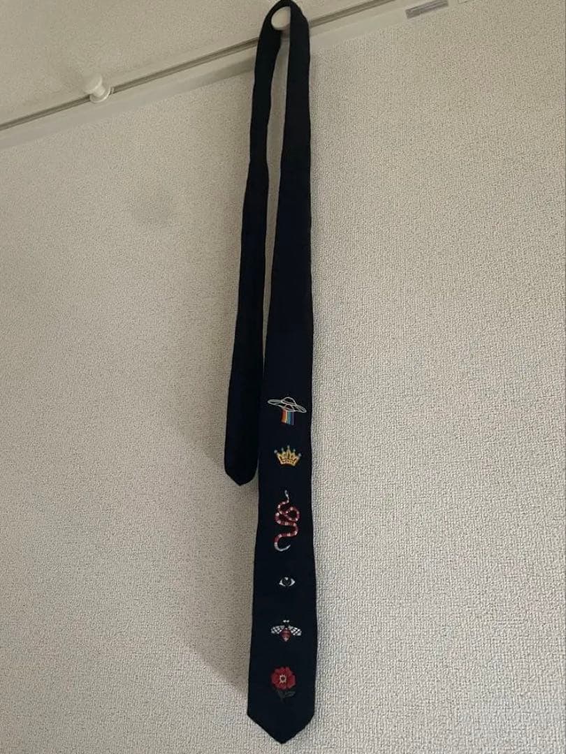 BTSテテ、坂口健太郎着用 GUCCI ネクタイ