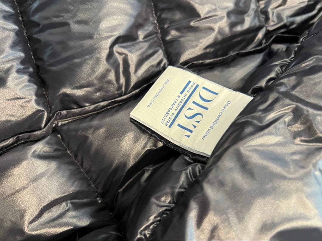 lilium  MONCLER ブラック ダウンジャケット フード付き