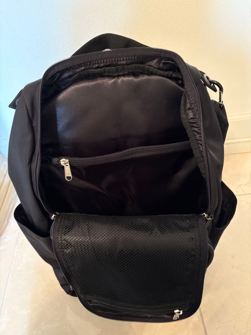 ゆかり【ブラック】23L マザーズバッグ　サコッシュ付き