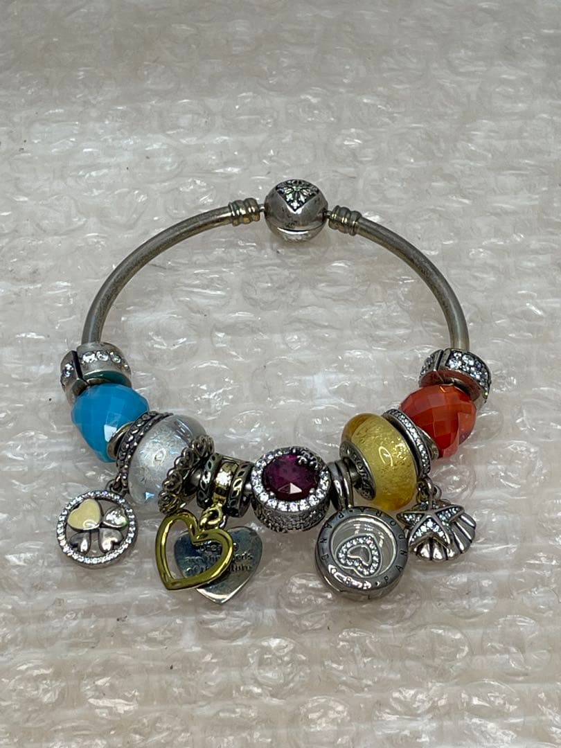 PANDORA ブレスレット　チャーム付き