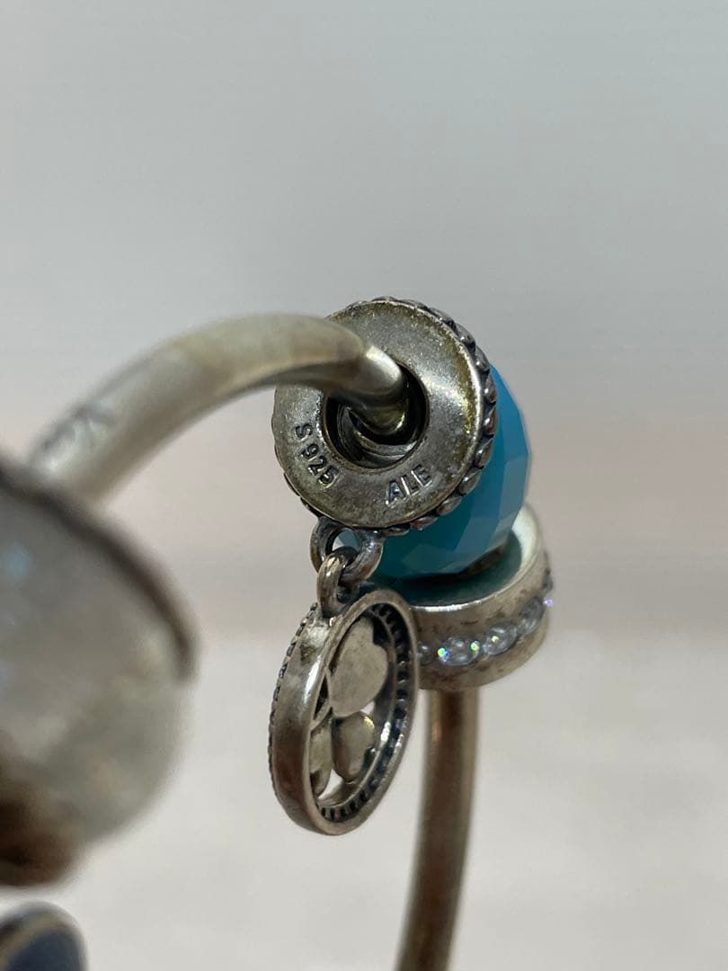 PANDORA ブレスレット　チャーム付き