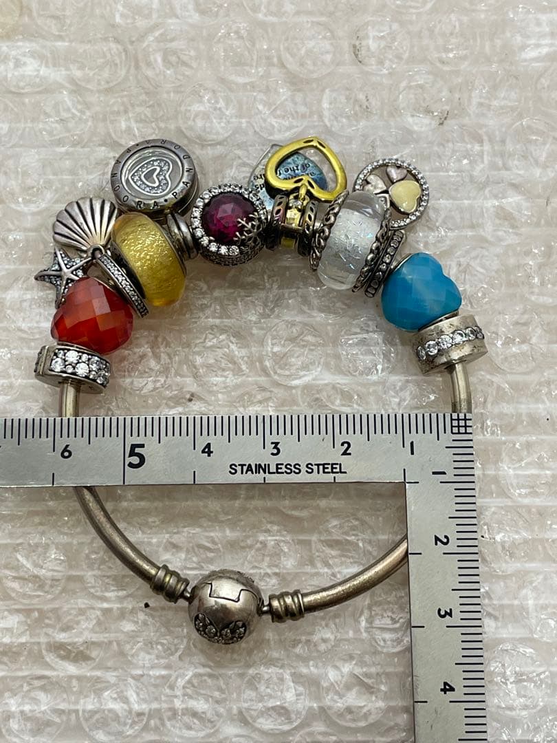 PANDORA ブレスレット　チャーム付き