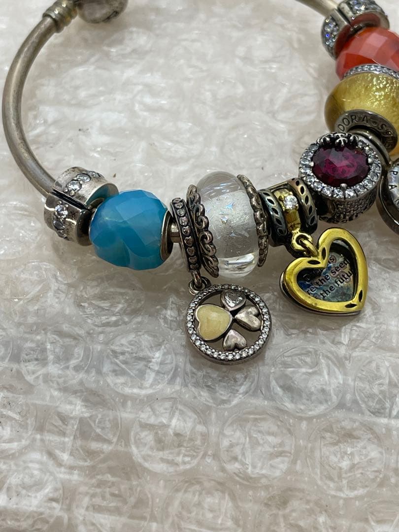 PANDORA ブレスレット　チャーム付き