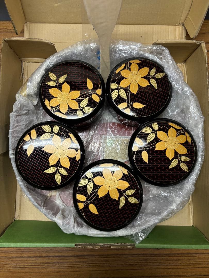 新品未使用 漆器 花柄金箔装飾 5個+1個 飯切り 寿司桶