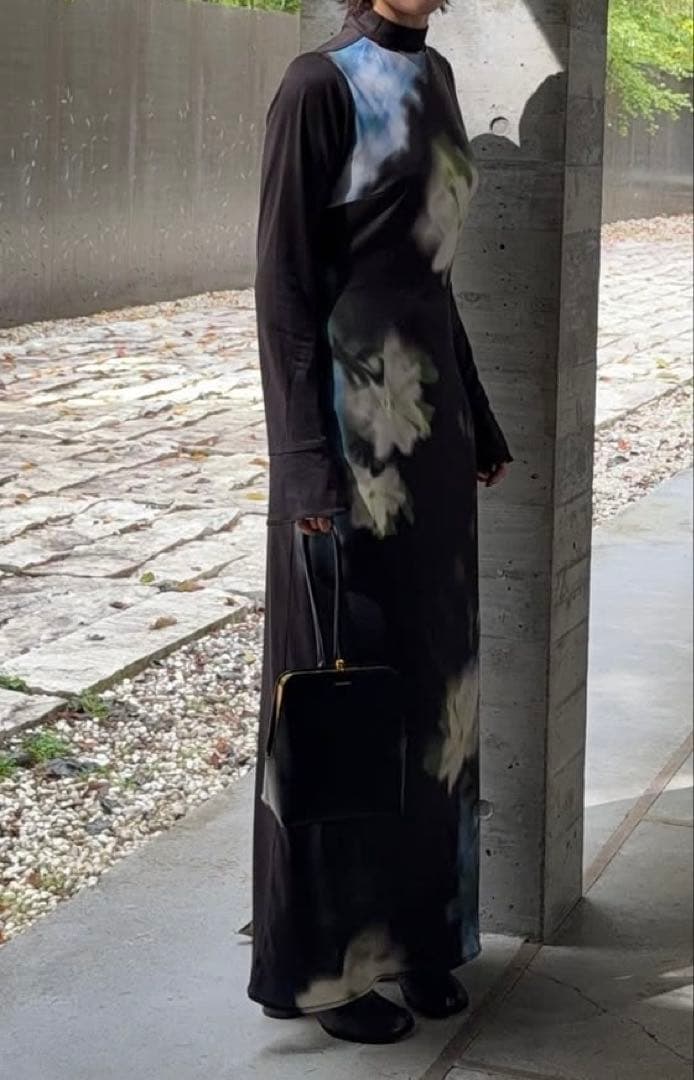 【わかな】　KnuthMarf blurryfloweronepiece