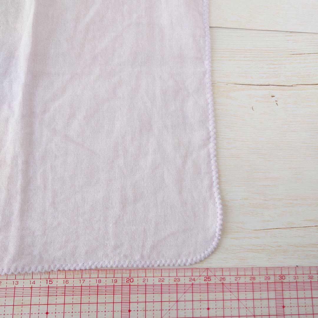 手刺繍入ちっちゃな ガーゼハンカチ【猫とラベンダー】