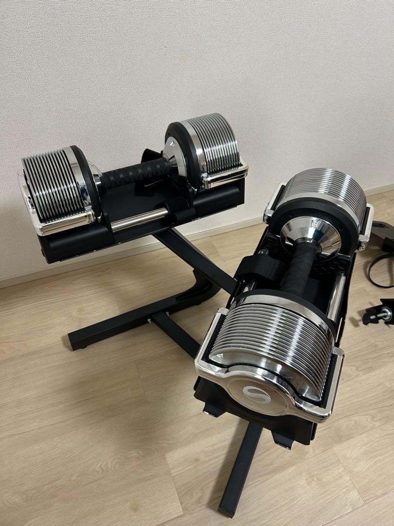 Lysin可変ダンベル スタンド付き 3kg〜32kg