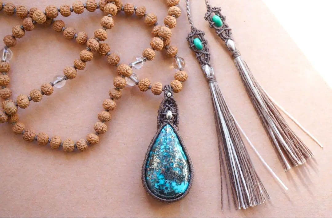 special collectionイラン産ターコイズ　マクラメロングネックレス