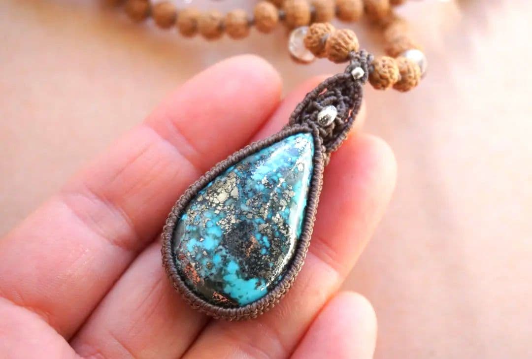 special collectionイラン産ターコイズ　マクラメロングネックレス