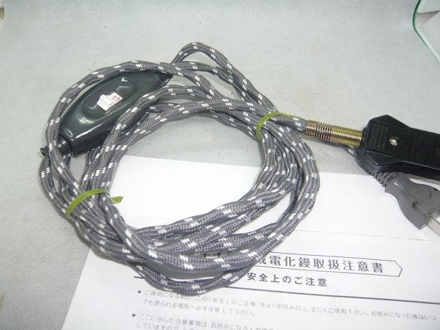 美品　タキイ和裁電化鏝　和裁こて　和裁コテ　ランプ付き　鏝２本付き