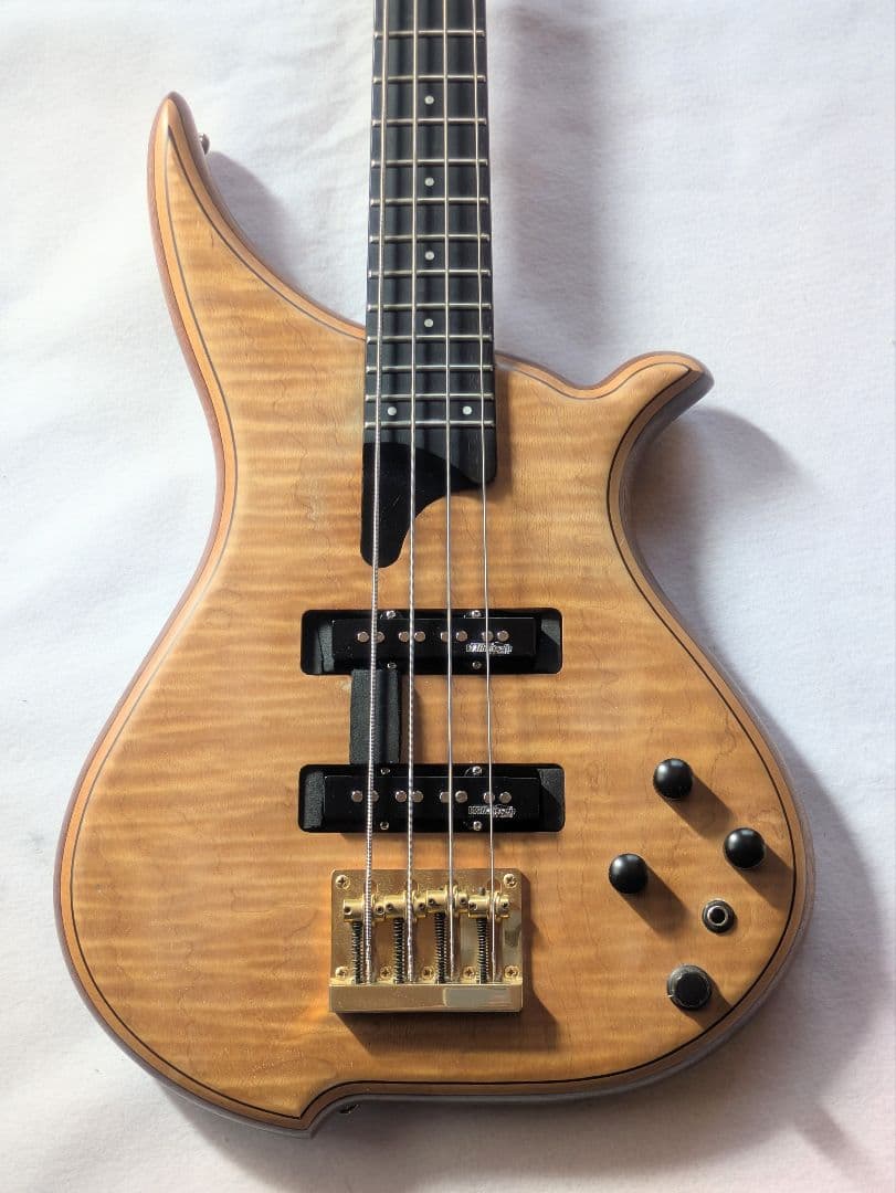 TUNE TWB-4 エレキベース　エボニー指板　※ピックアップパッシブ化