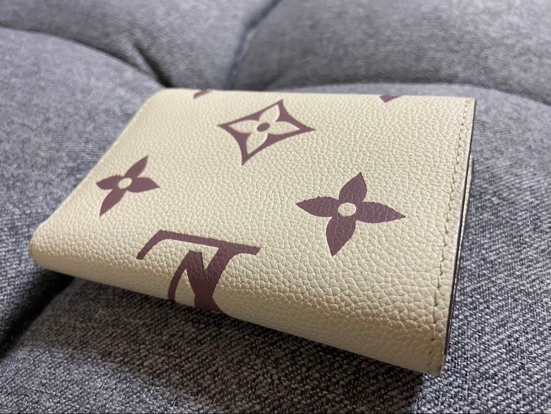 M*u様 LOUIS VUITTON 三つ折り財布
