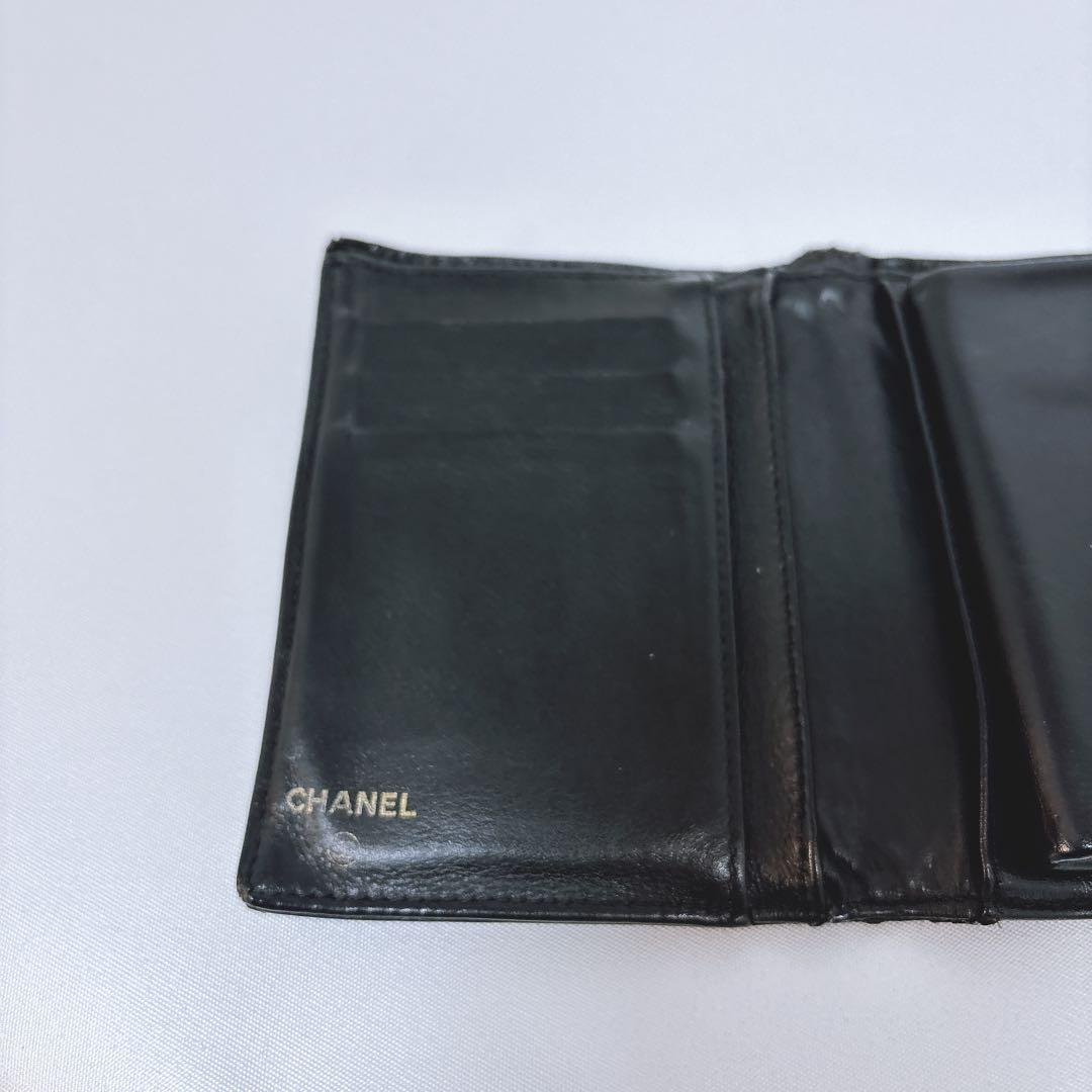 【シャネル】デカココマーク キャビアスキン ２つ折り財布 フラップホック 黒