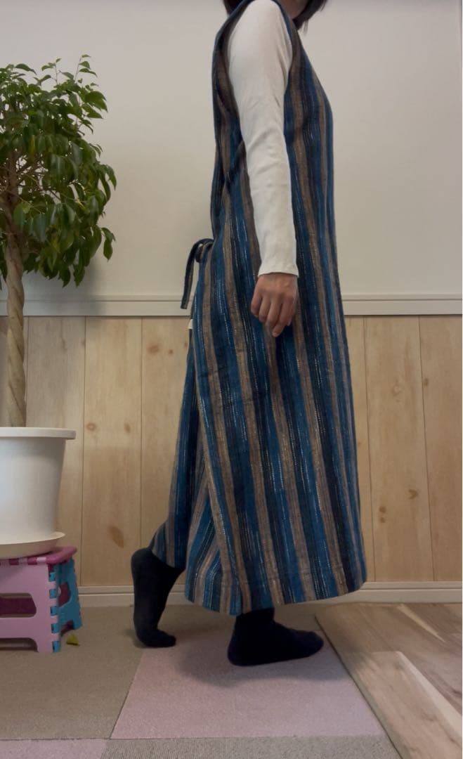 ユ*リ様 うさとの服　藍染め　エプロンワンピース
