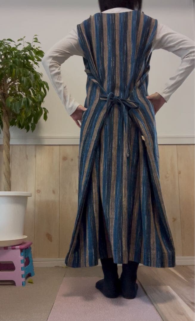 ユ*リ様 うさとの服　藍染め　エプロンワンピース