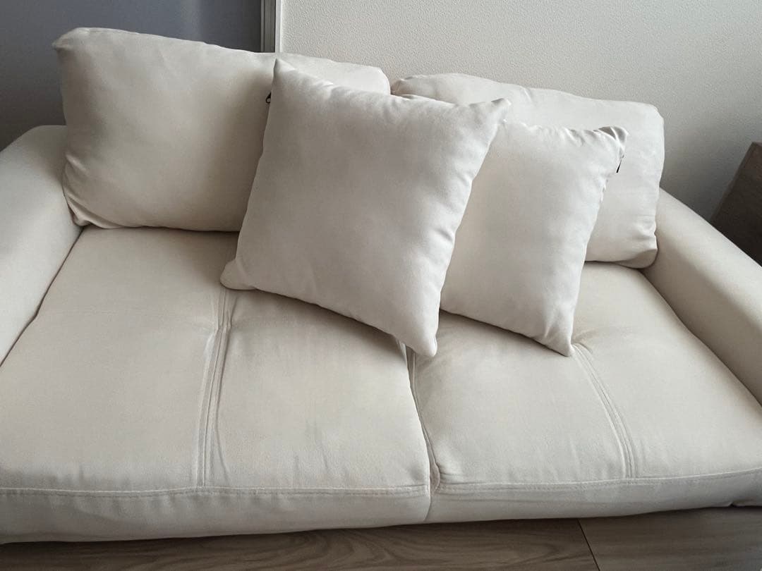 【最終値下げ】Lottie 2人掛けローソファ