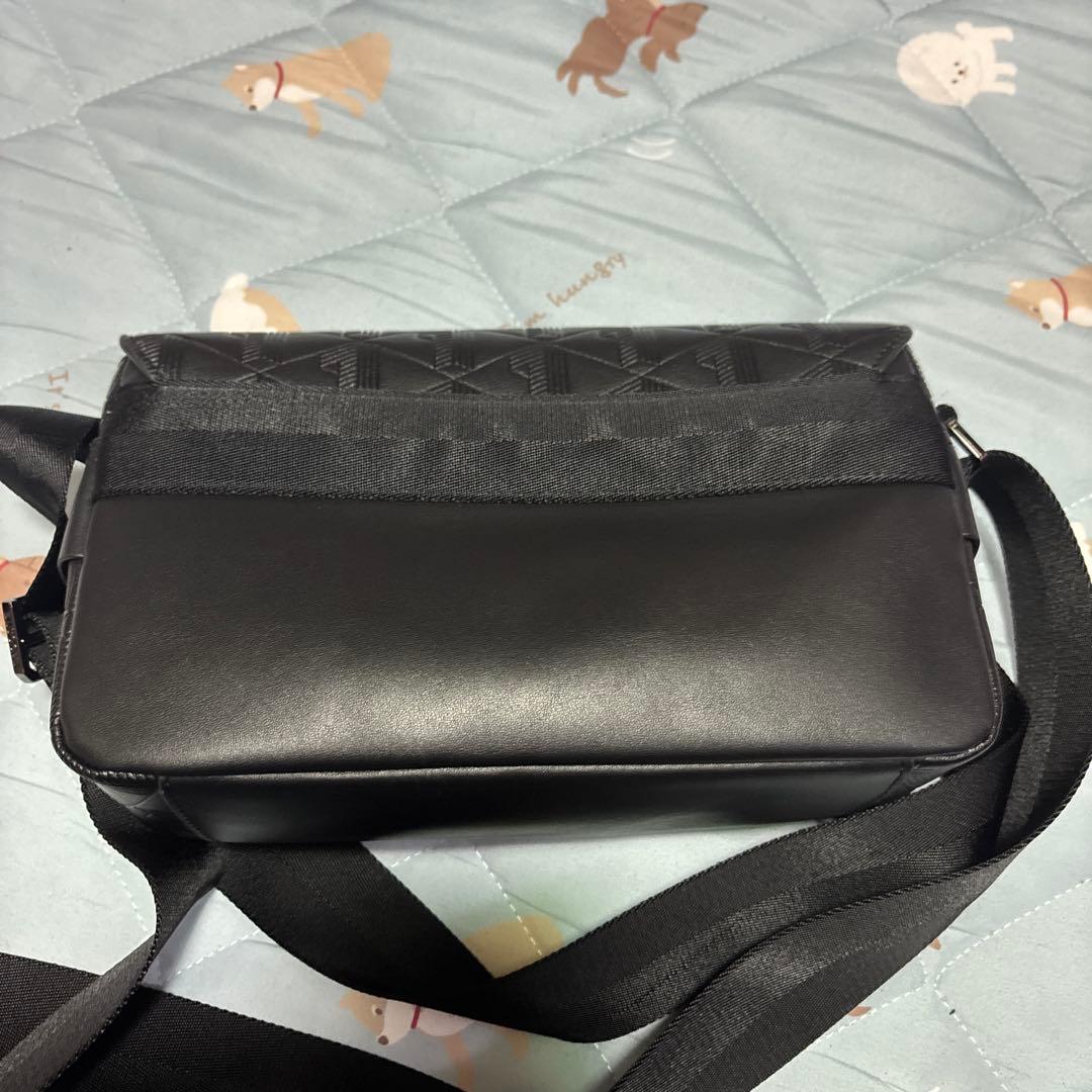 LACOSTE モノグラム レザーフラップクローズサッチェルバッグ