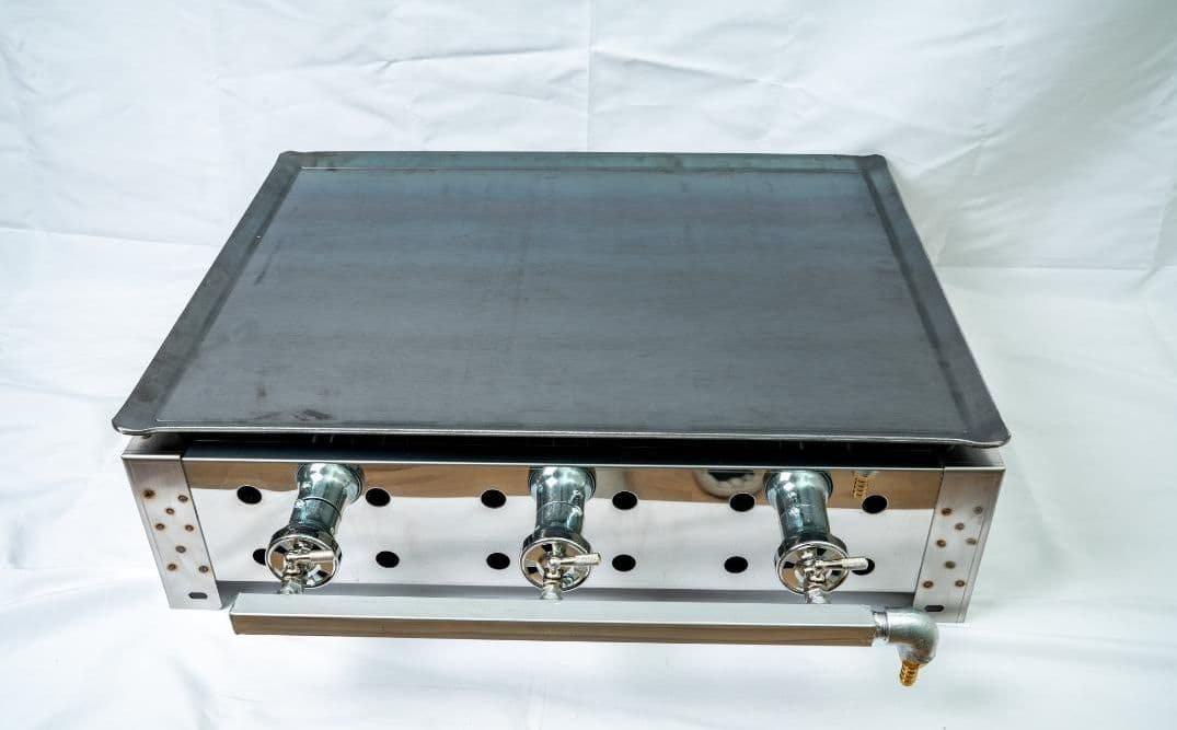 2万円台　新品グリラー　未使用　業務用にも　プロパンガスグリドル　鉄板焼グリラー