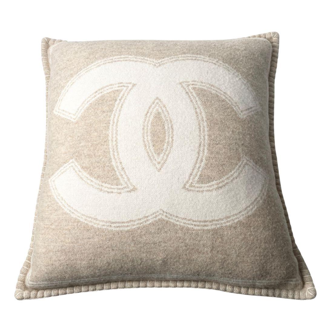 未使用 シャネルCHANEL ココマーク クッション カシミヤ