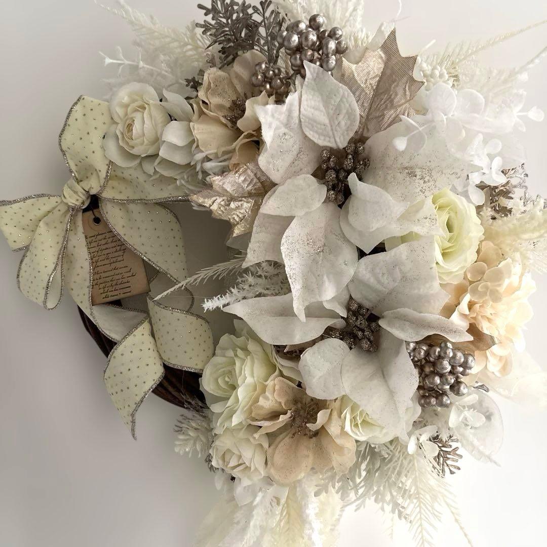 ⭐︎＊まゆフラワーリース＊　玄関リース　クリスマスリース　ホワイト　ゴールド