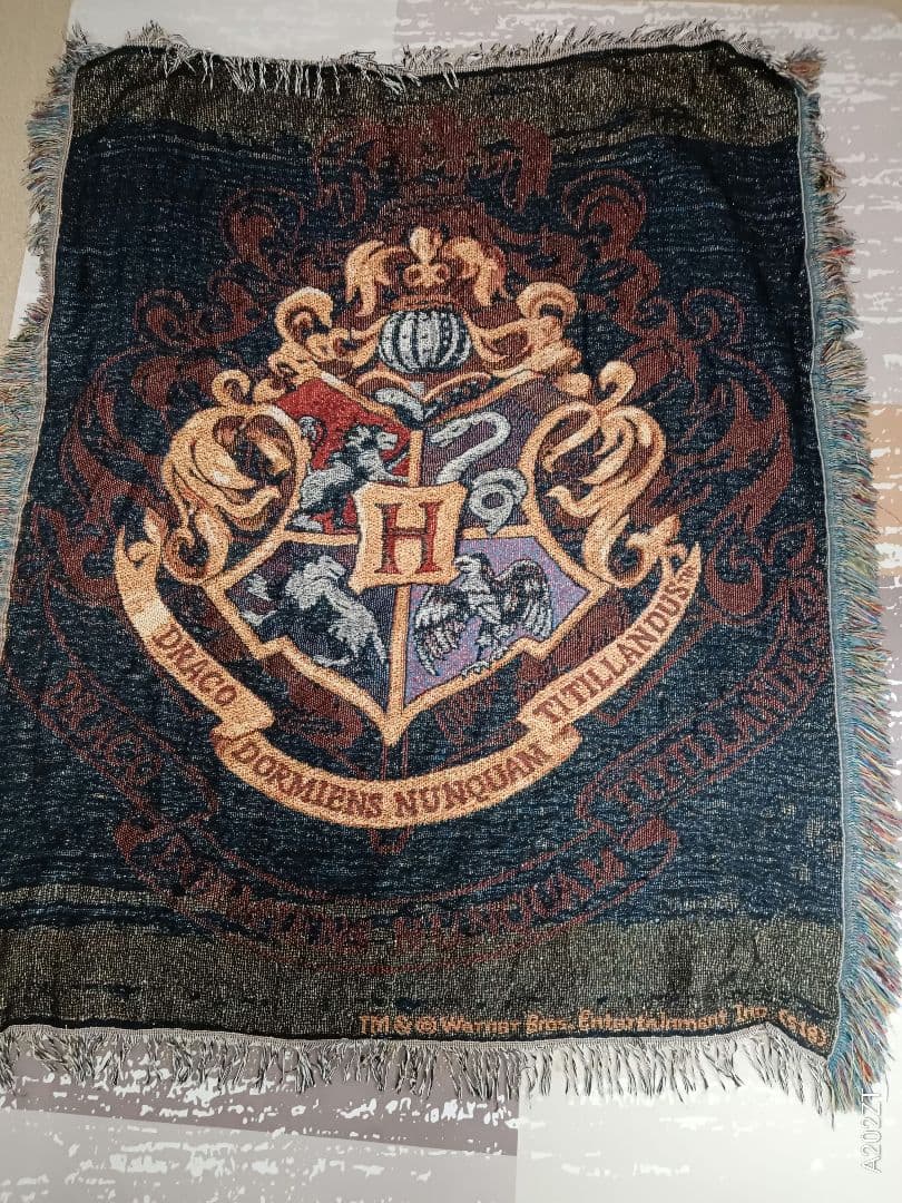 ハリー・ポッター 紋章ラグ 約130cm x 150cm
