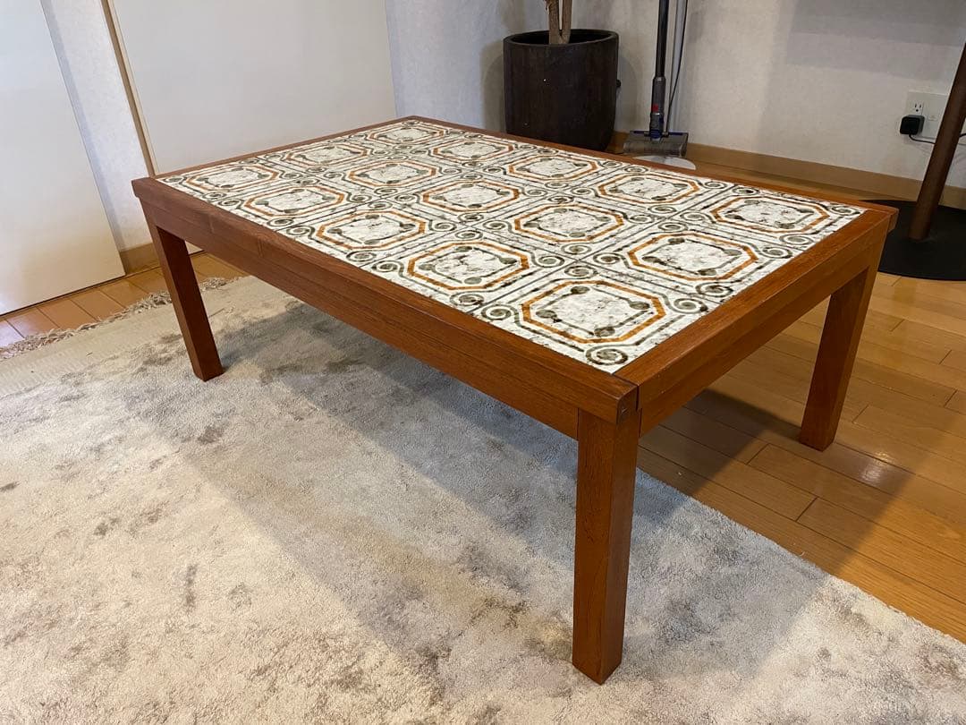 デンマーク製タイルトップ センターテーブル timehype ローテーブル