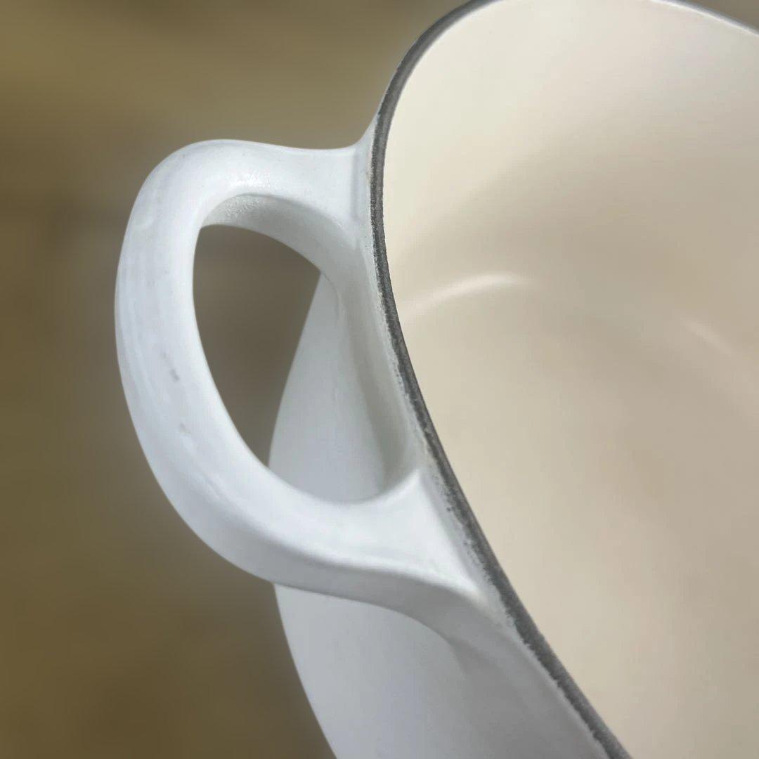 LE CREUSET ココット・ロンド 24㎝ ホワイト