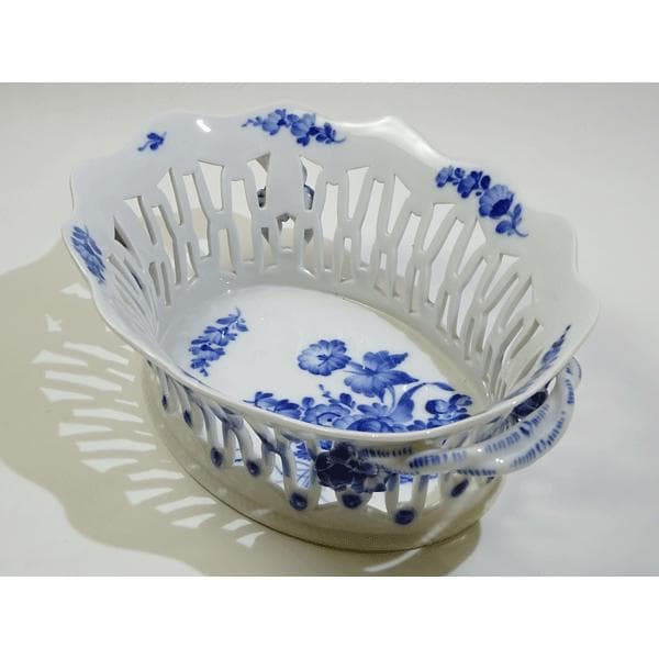 新品ロイヤルコペンハーゲン ブルーフラワーカーブ バスケット(オープンワーク)