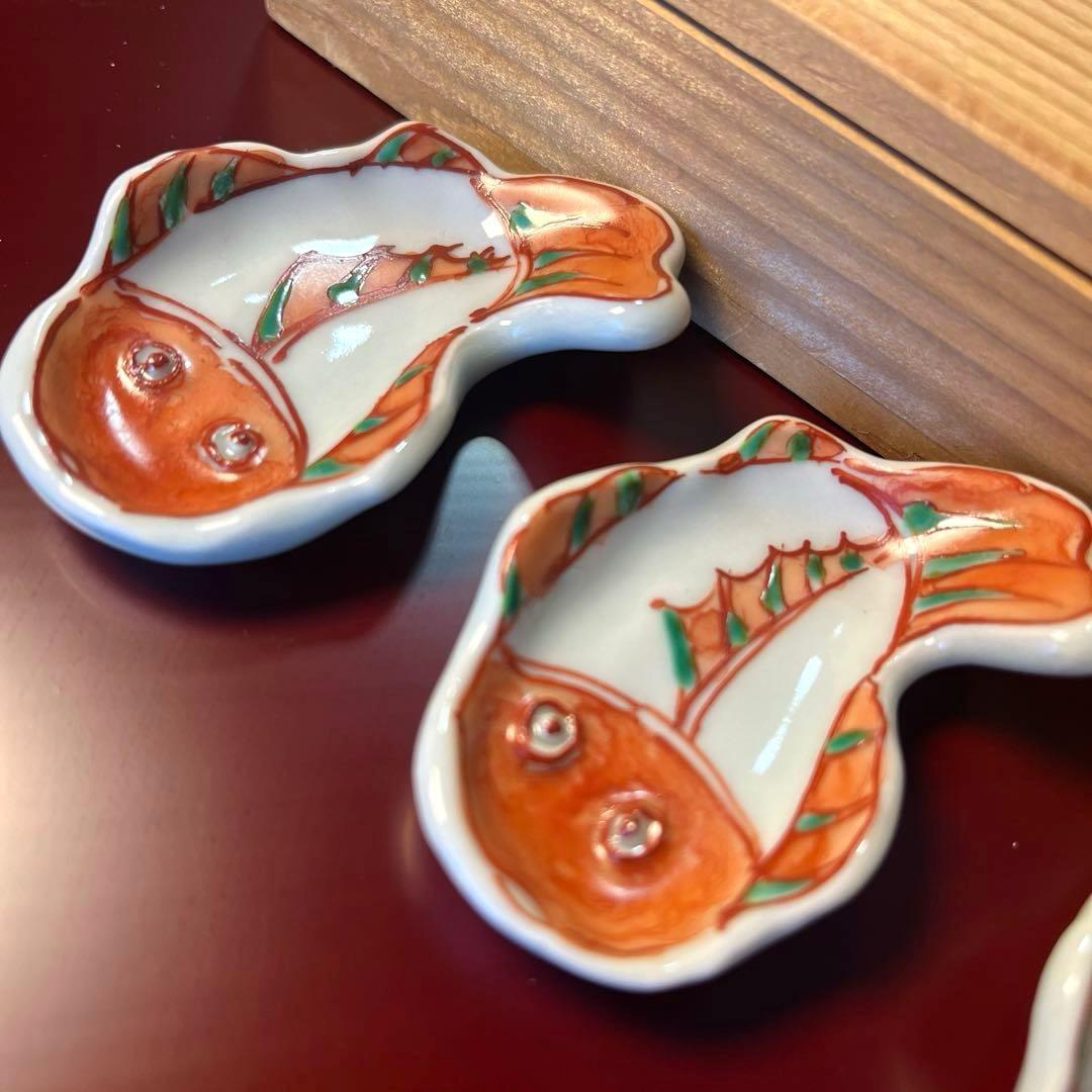 ー京焼 清水焼ー 【希少】 名工 加藤雲泉作 染付　赤絵鯰箸置き揃　縁起物