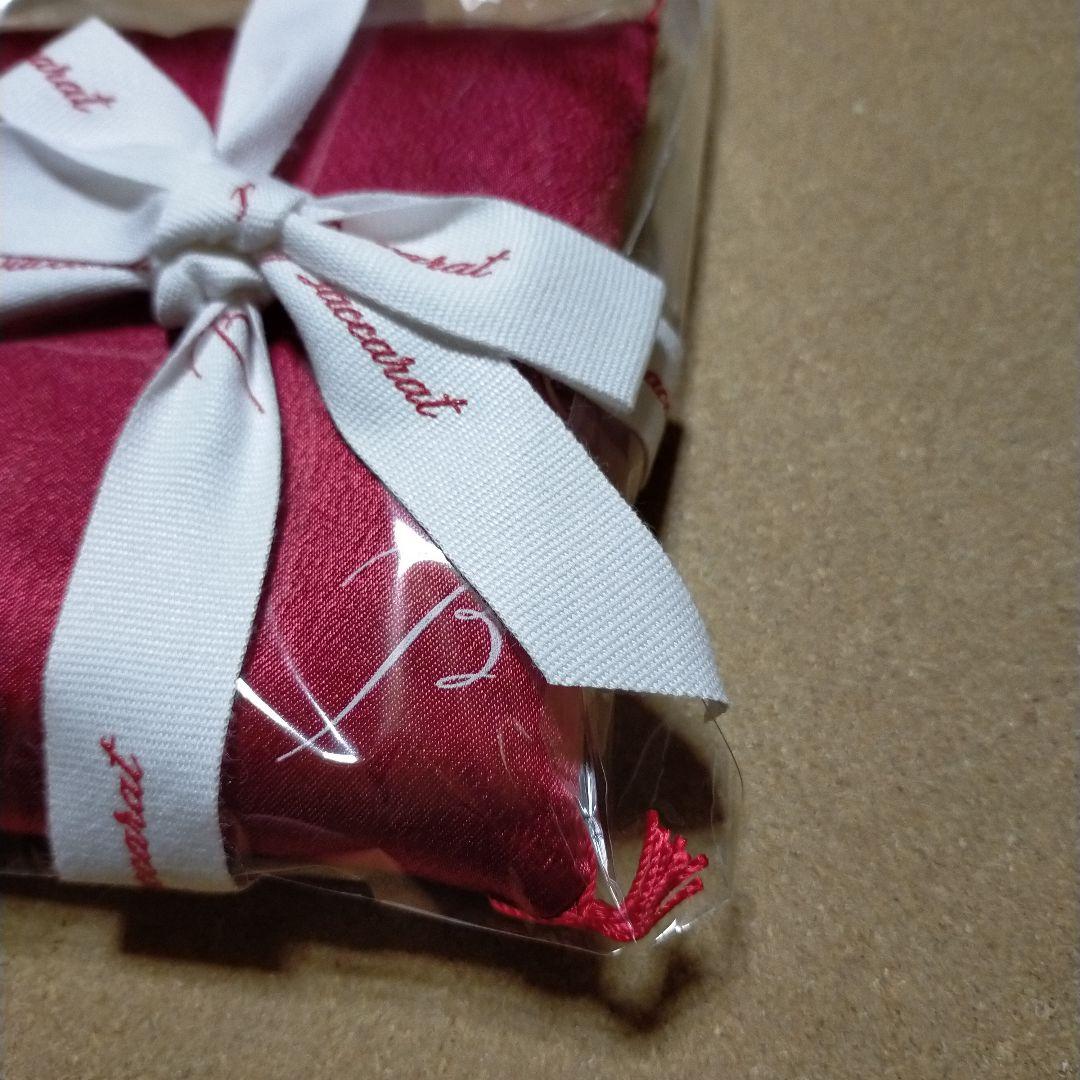 S未使用 オリジナルクッション 座布団 赤・白セット バカラ 紙袋付き