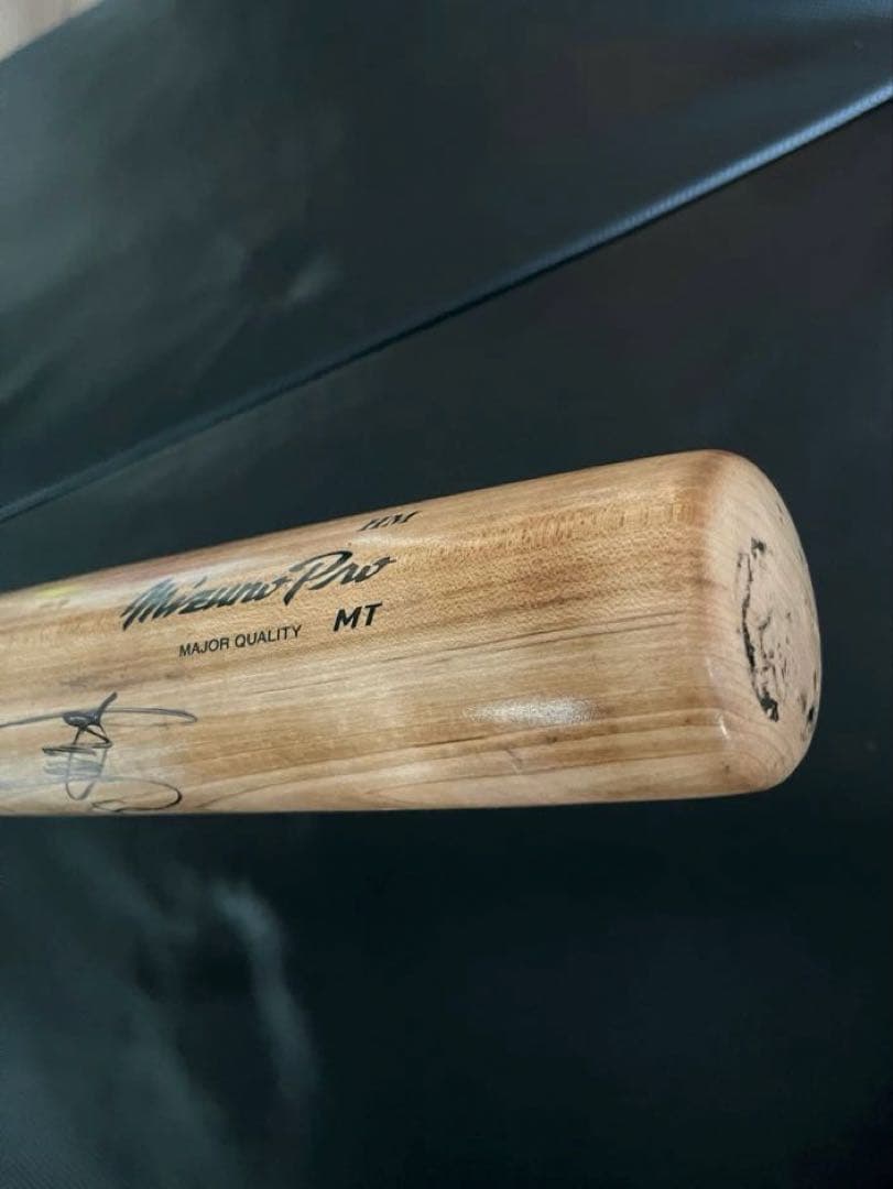 千葉ロッテマリーンズ　山口航輝 #51　バット NPBマーク 支給品　実使用