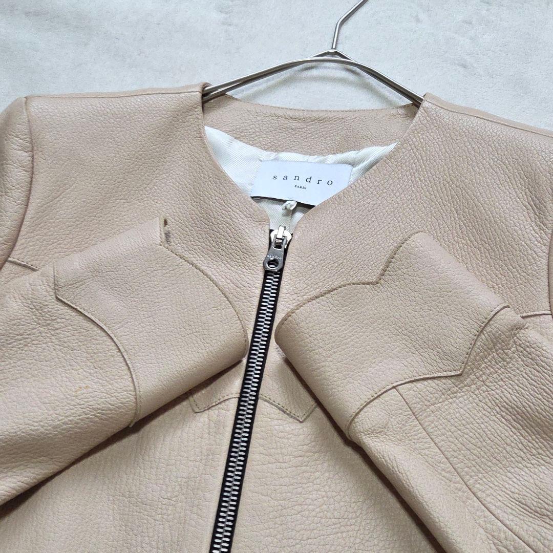【美品】SANDRO PARIS 羊革 ノーカラー レザージャケット グレージュ