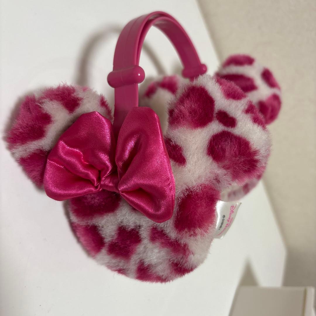 ディズニーイヤーカフ　ピンクヒョウ柄