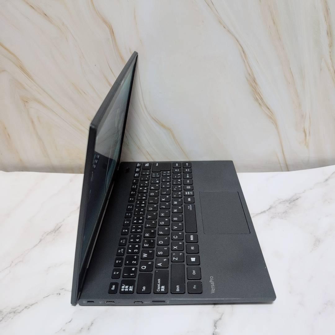 起動OK！★第10世代★ Corei7 16GB 超軽量870g