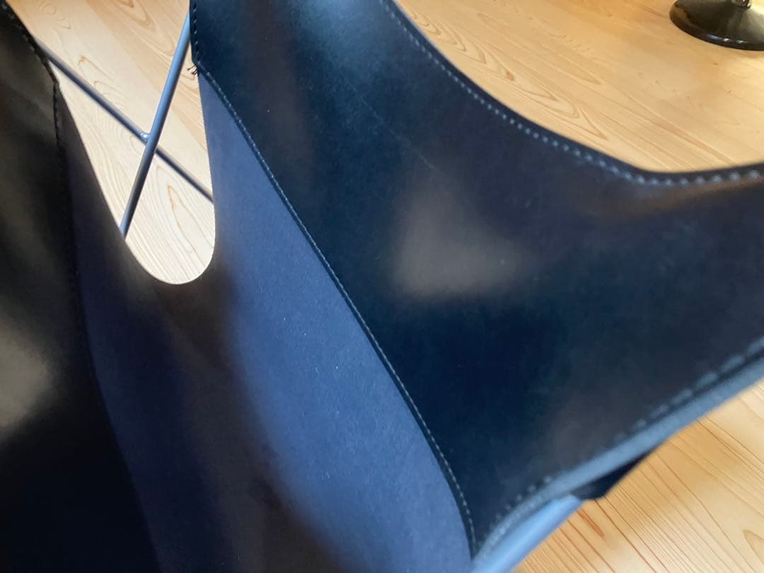 カリモク　karimoku マガジンラック　本革　レザー　BKF バタフライ