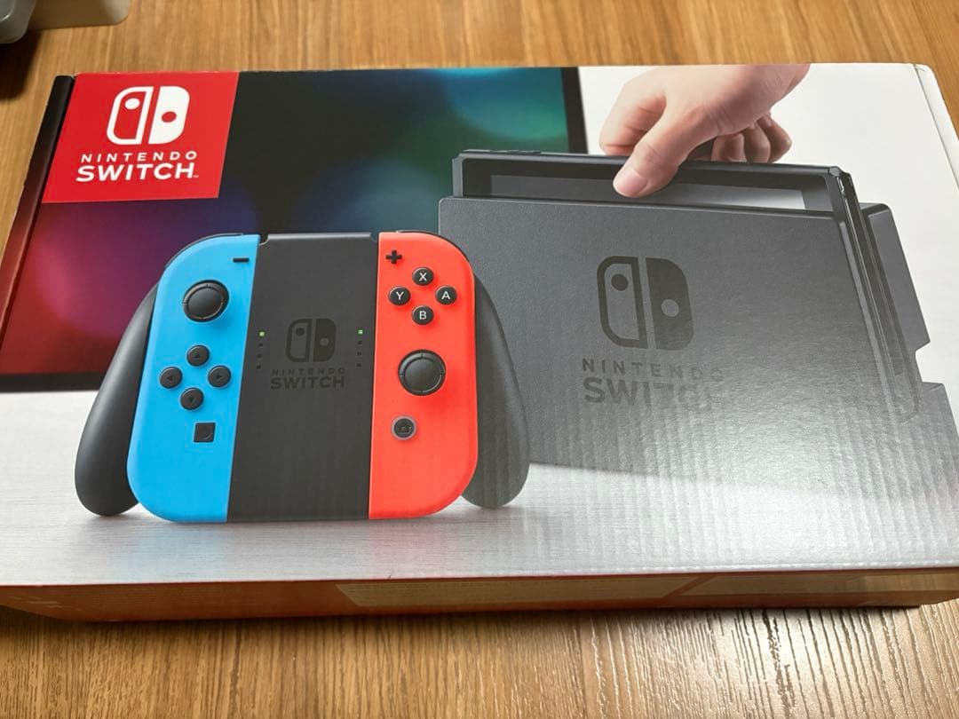 美品✨Nintendo Switch 本体 赤と青ジョイコン