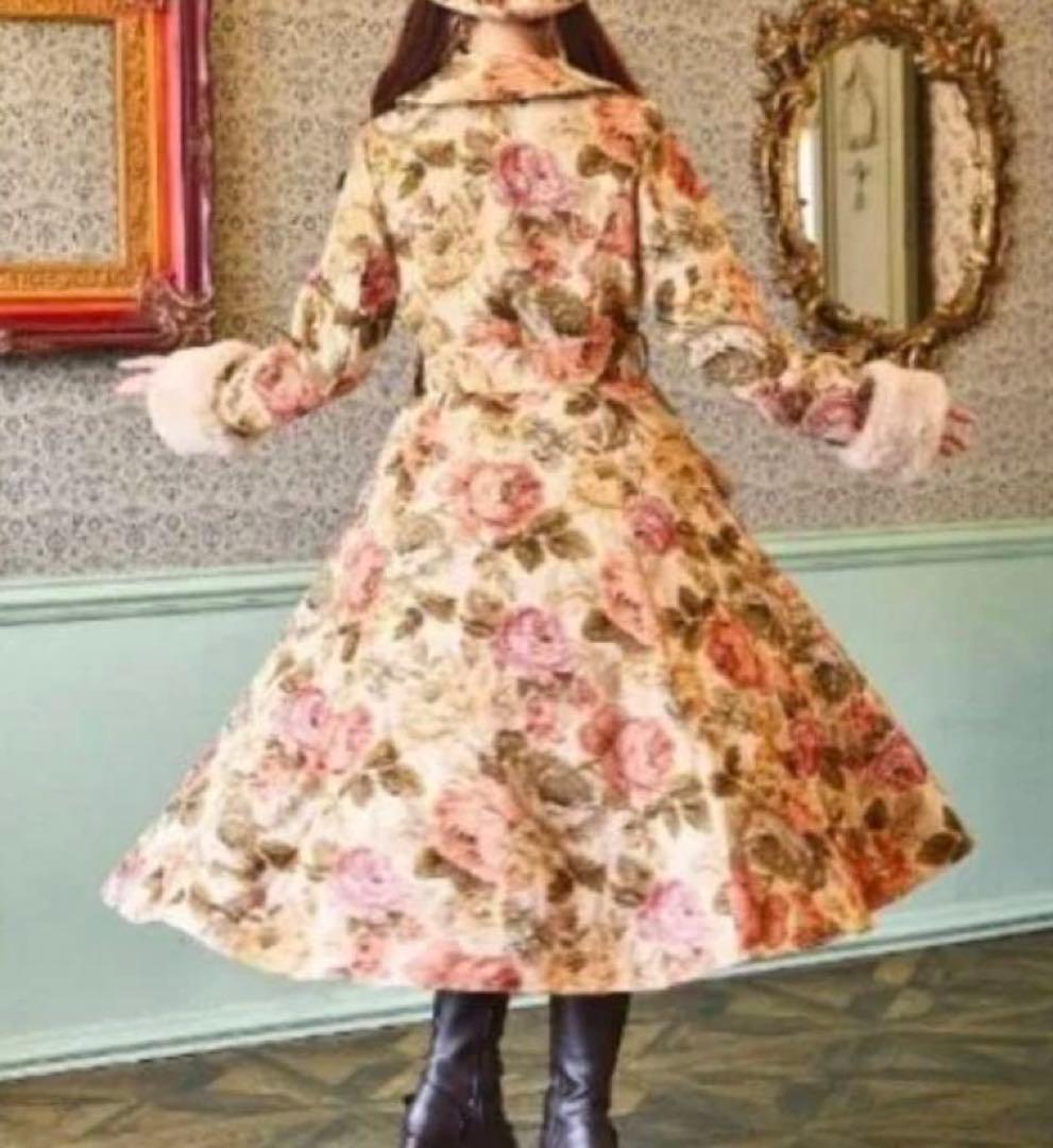 ノエルドメモワール ゴブラン　コート　ベージュ　クラロリ　くる実