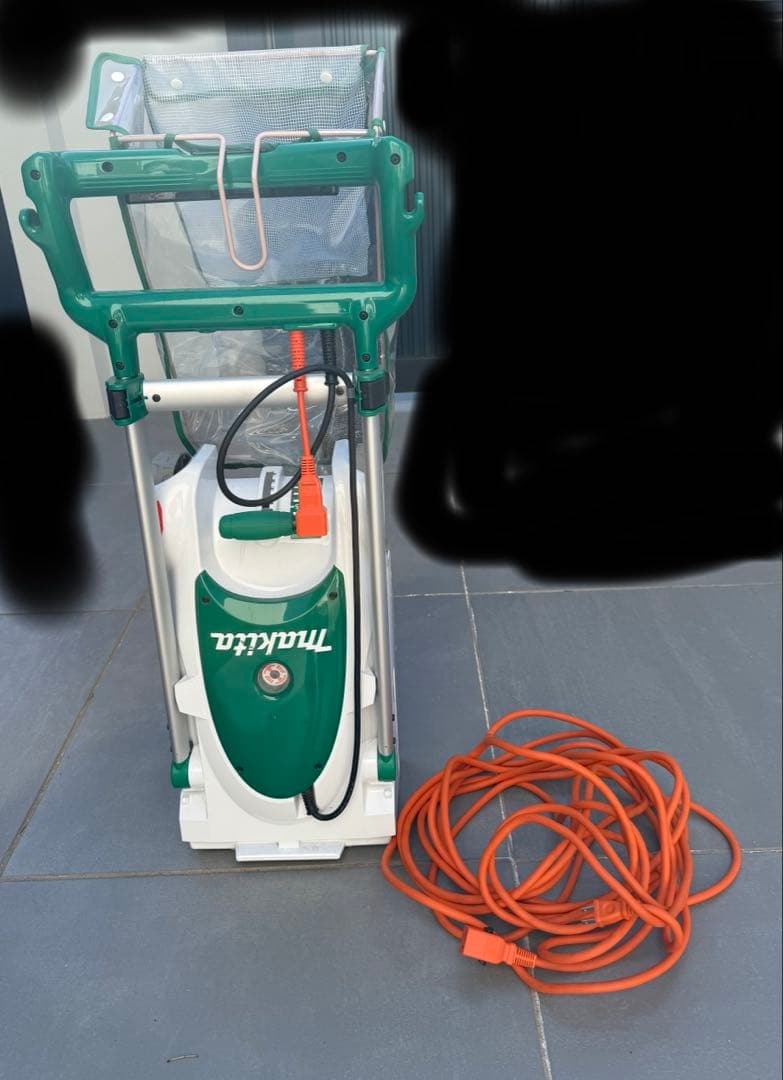 【取扱説明書付】マキタ　芝刈り機　MLM2301